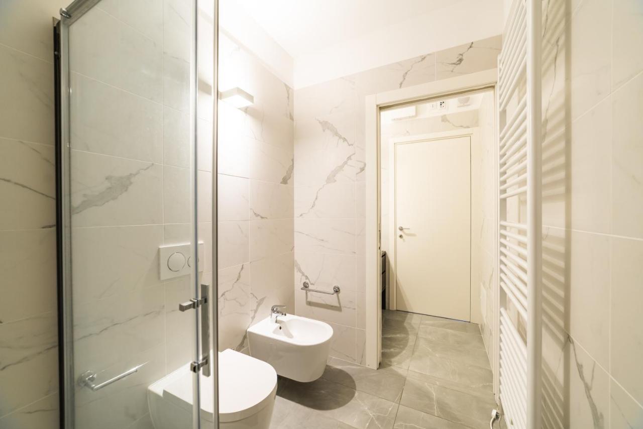 Appartement Moderno Bilocale 64Mq Con Parcheggio E Palestra à Milan Extérieur photo