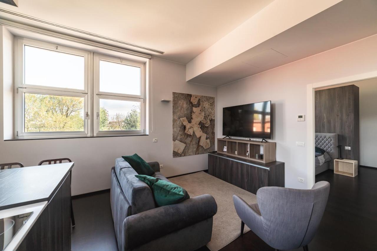 Appartement Moderno Bilocale 64Mq Con Parcheggio E Palestra à Milan Extérieur photo