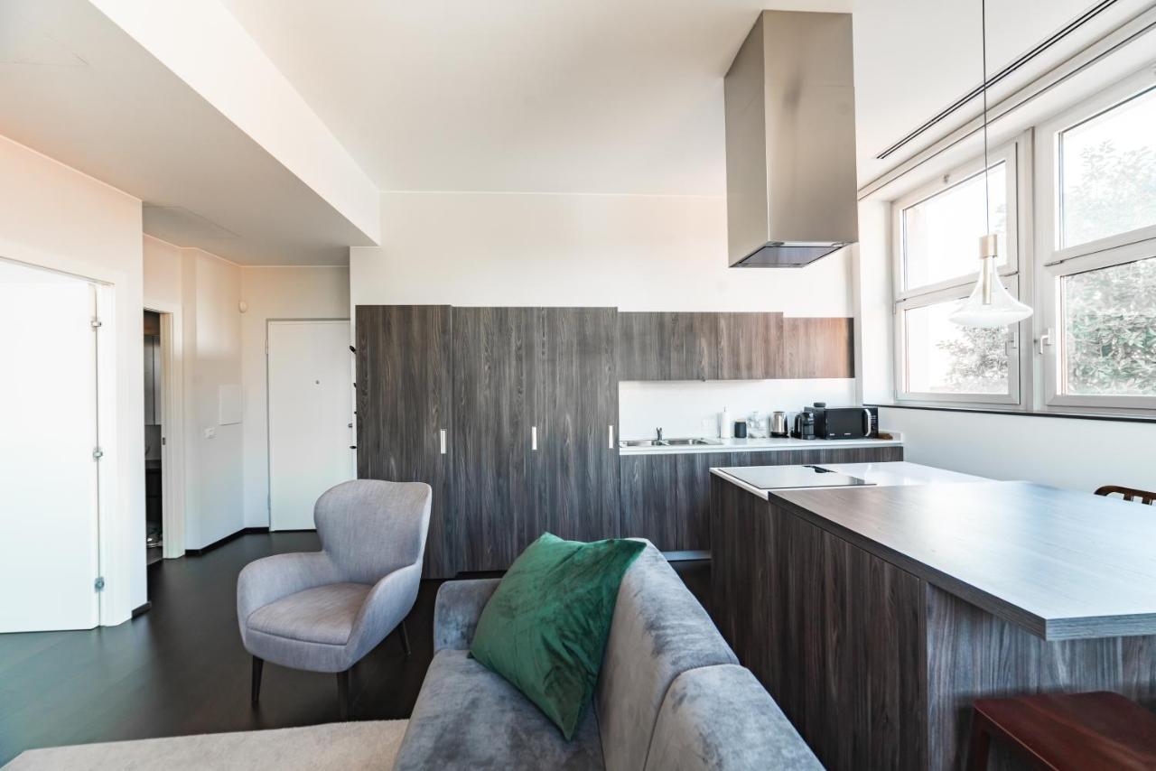 Appartement Moderno Bilocale 64Mq Con Parcheggio E Palestra à Milan Extérieur photo